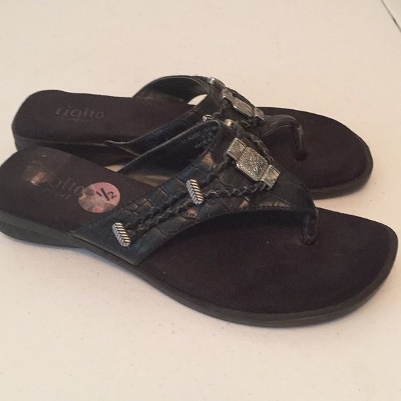 Rialto comfort thong sandals - Picture 4 of 8